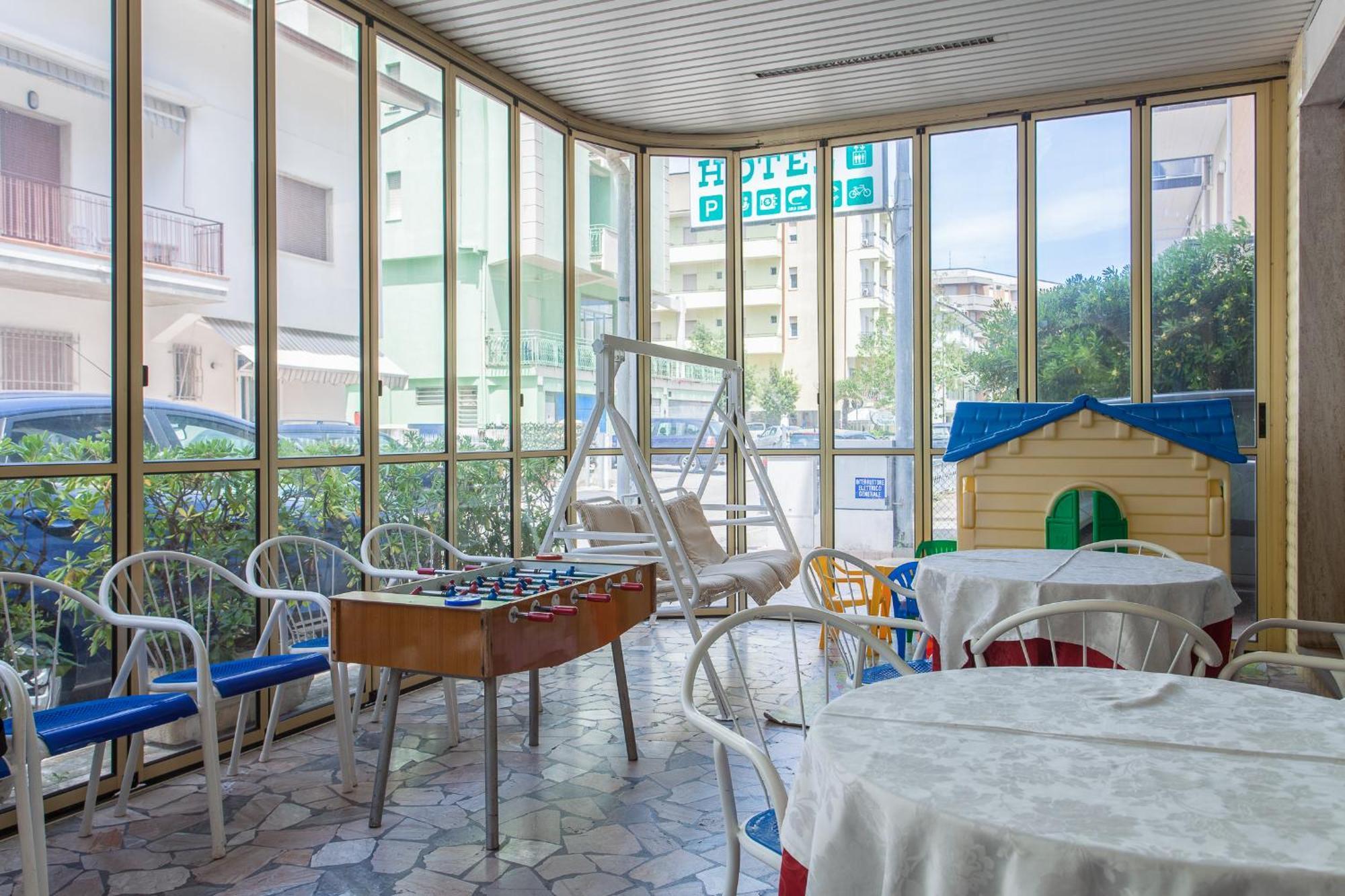 Hotel Luca 발베르데 외부 사진